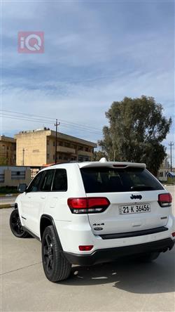 جيب جراند شيروكي